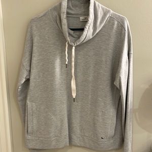 Vineyard Vines sweatshirt